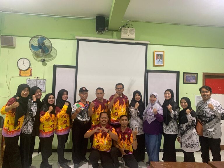 Prestasi Mengesankan : Tim PGRI Kecamatan Kebayoran Lama Curi Perhatian di ajang PORSENIJAR Tingkat Kota Jakarta Selatan